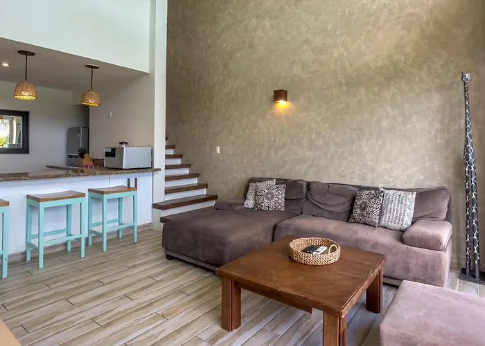 Apartment Ocean Plaza By Zama Homes
