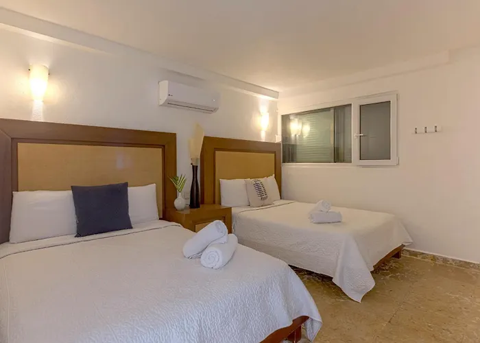 Ocean Plaza By Zama Homes Apartment
